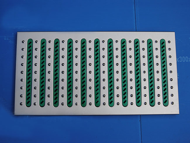 绿条圆钉地沟盖板