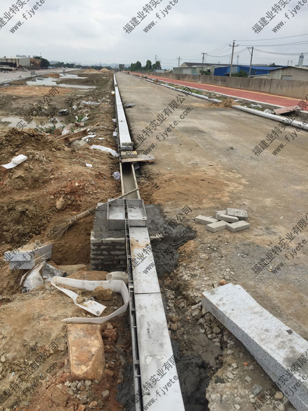 成品排水沟安装效果图