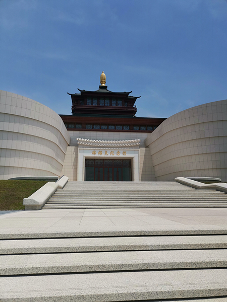 纪念馆排水沟案例