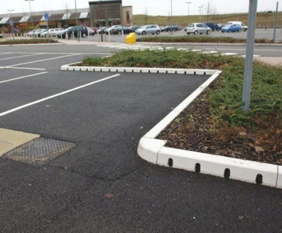 路缘石排水沟案例